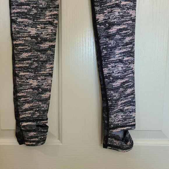 Maaji Printed Athletic Yoga Leggings Size XS - Picture 7 of 8